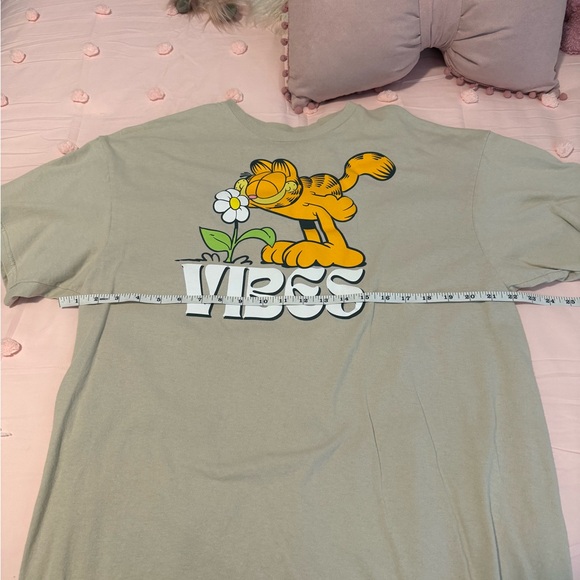 Garfield Graphic Tee in Tan - Picture 5 of 5